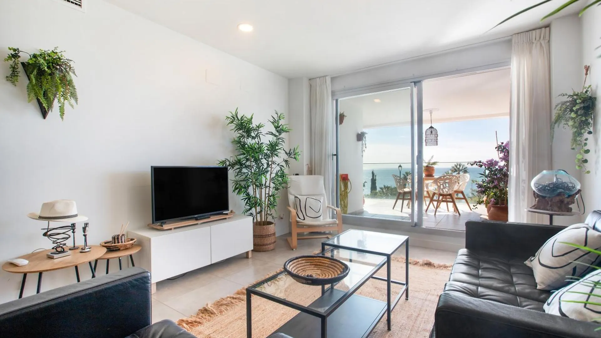 Seaview Apartment Alba Benalmadena Spain